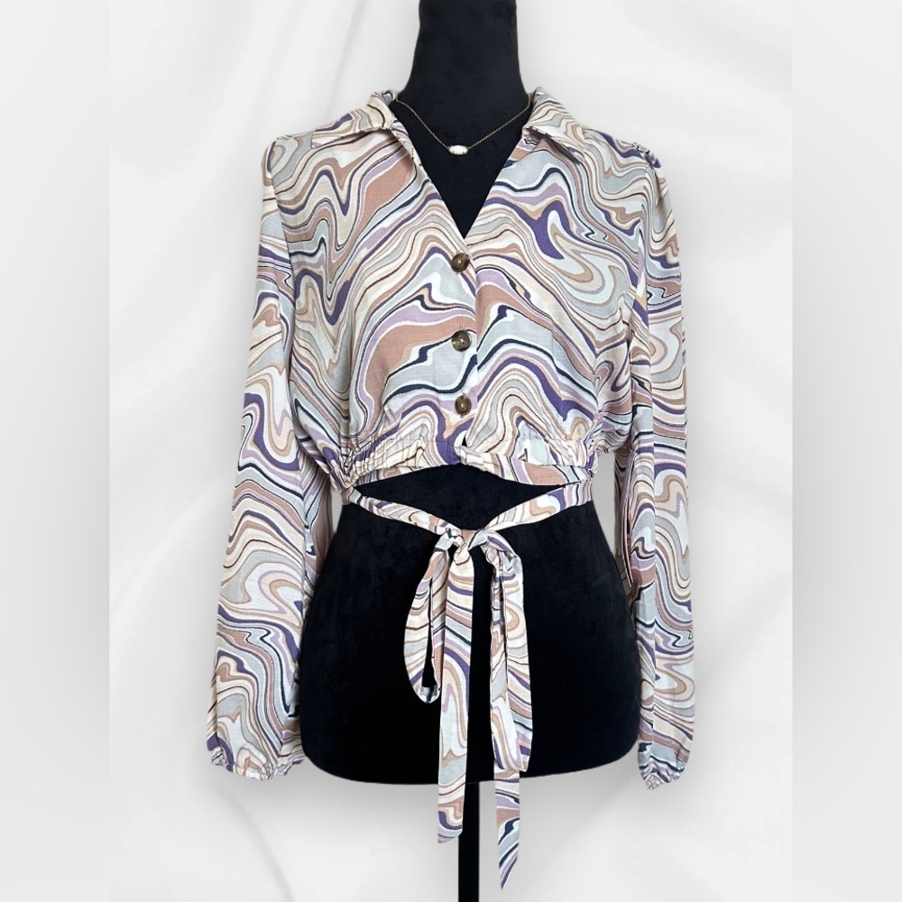 NWT Sweet Rain Woman’s XS Cropped Long-Sleeve Colorful Button Up Top